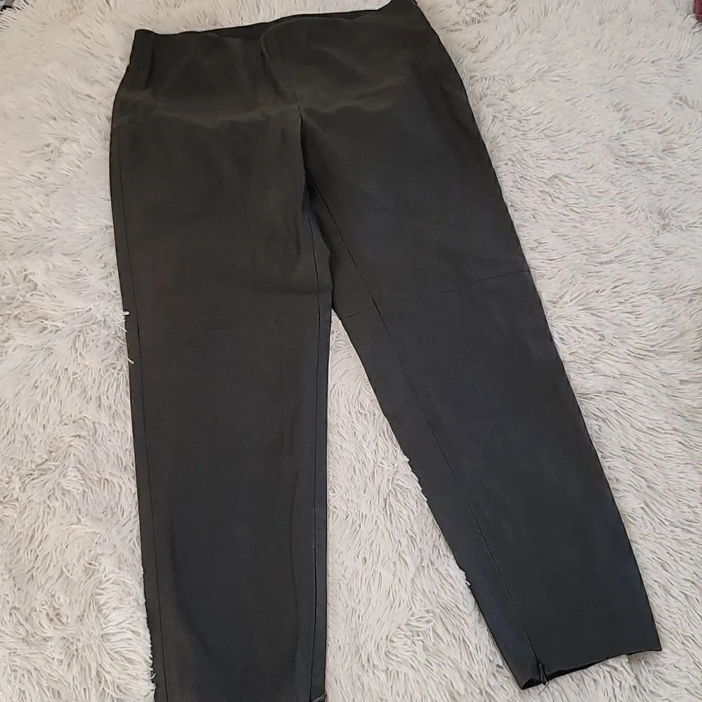⏳️Zara Black Faux Leather Side Zipper Ankle zipper Pants Size Large